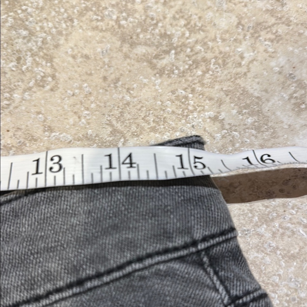 Joe's Jeans Gray Jean Shorts Casual Style​​ - Picture 5 of 7